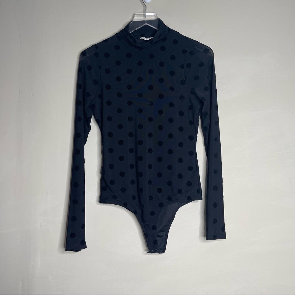 Ember black dot bodysuit size small